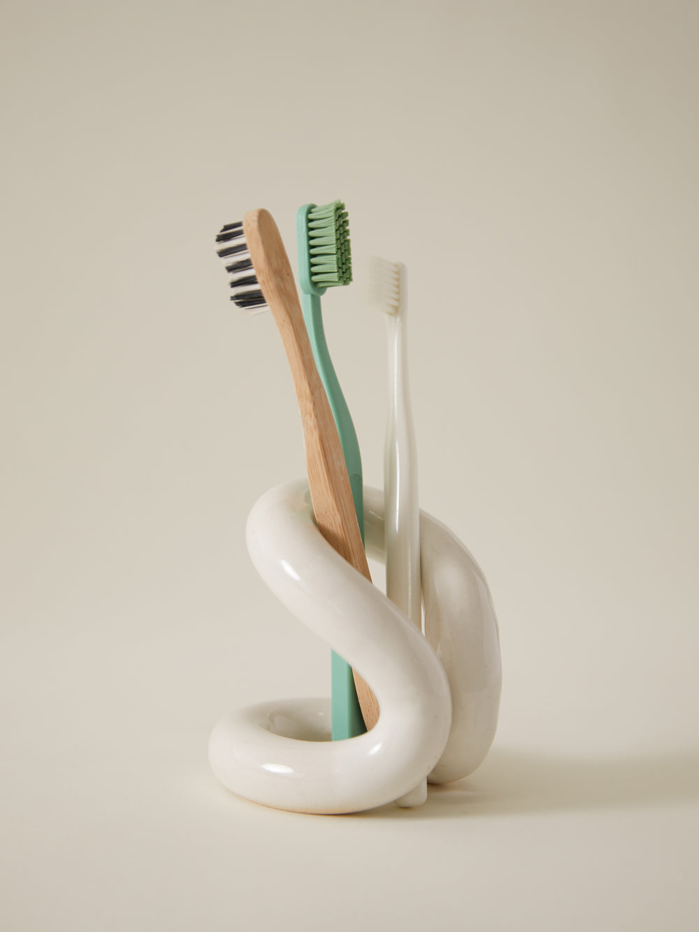 Ood Toothbrush Holder, Glossy White