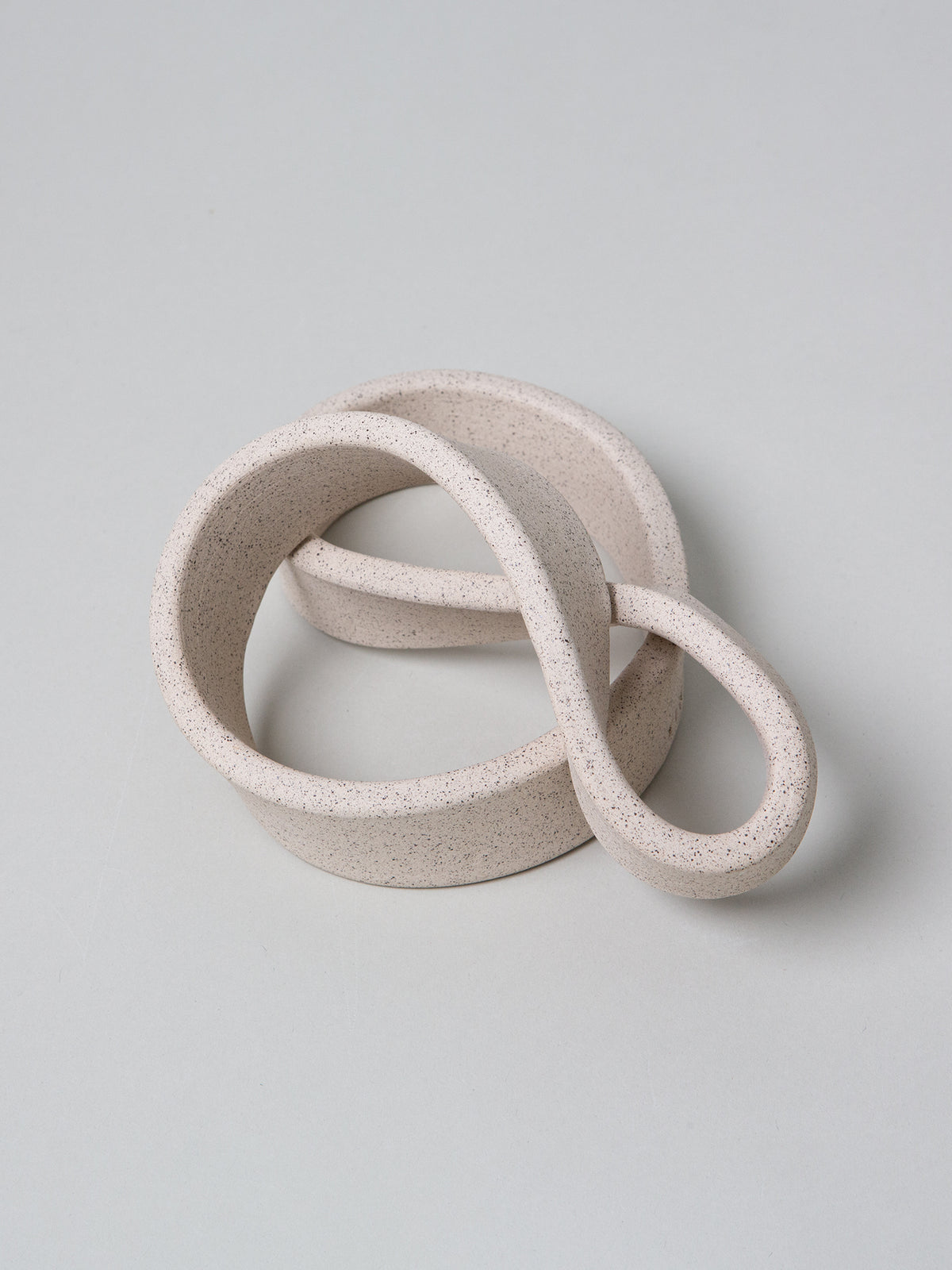 *OOPS* Elas Art Object, Sand