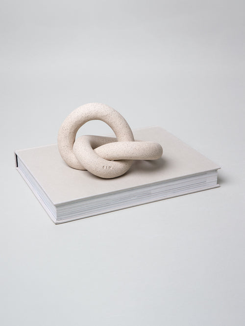 *OOPS* Infinity Knot, Sand