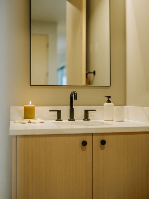 Noor Pillar Candleholder Short, Bone