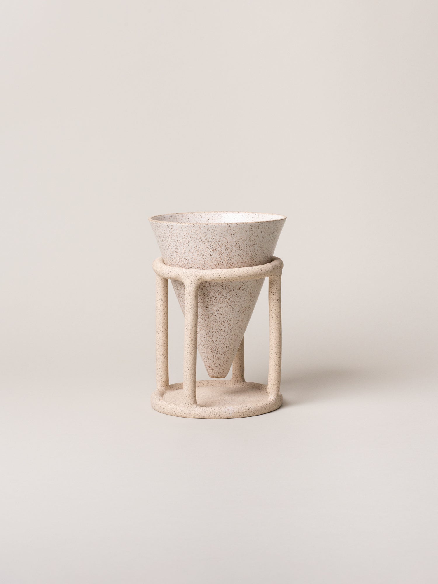 *OOPS* Reservoir Table Planter, Sand / Pebble