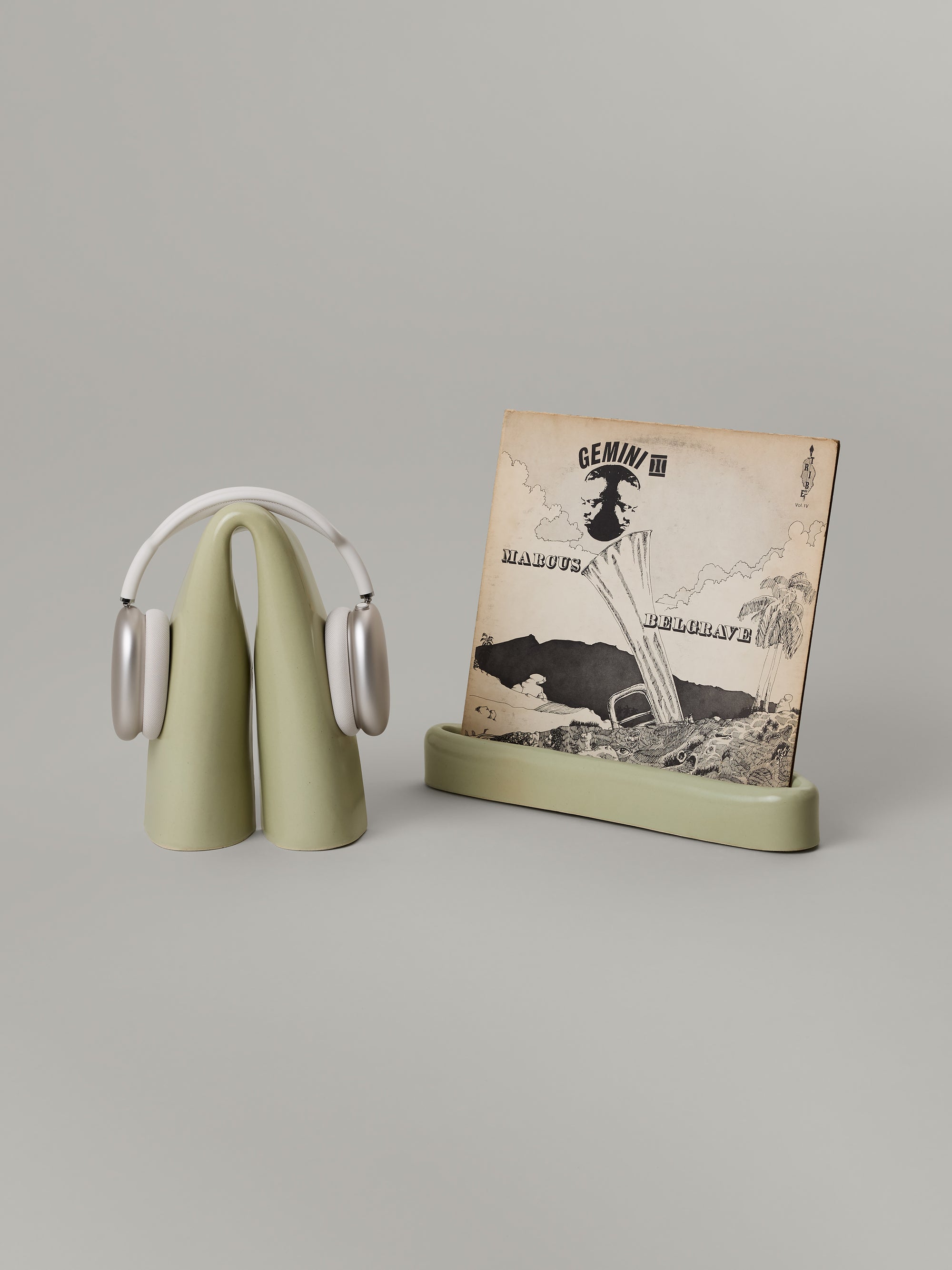 Cue LP Holder and Coda Headphone Holder in Pale Fiberglass Green