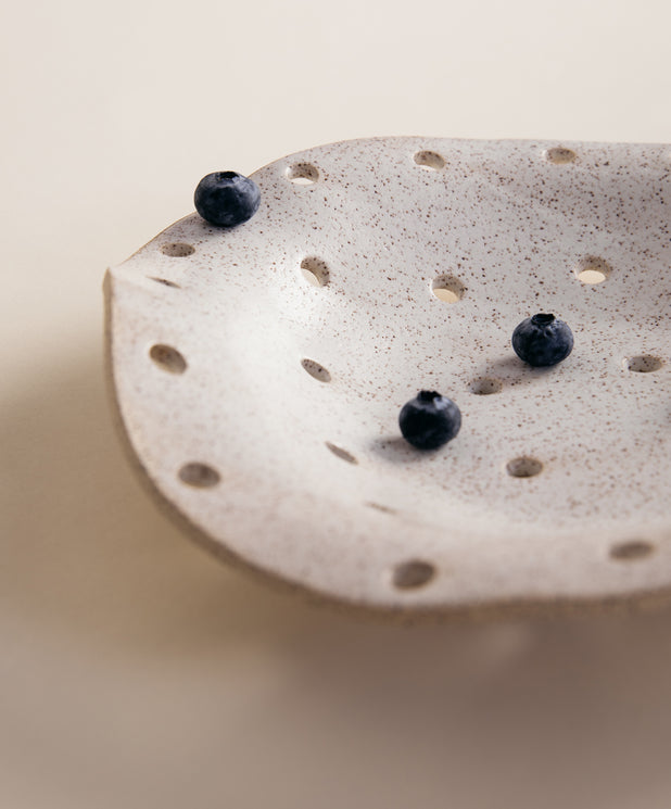 Lunar Pendant, Cream / Speckled