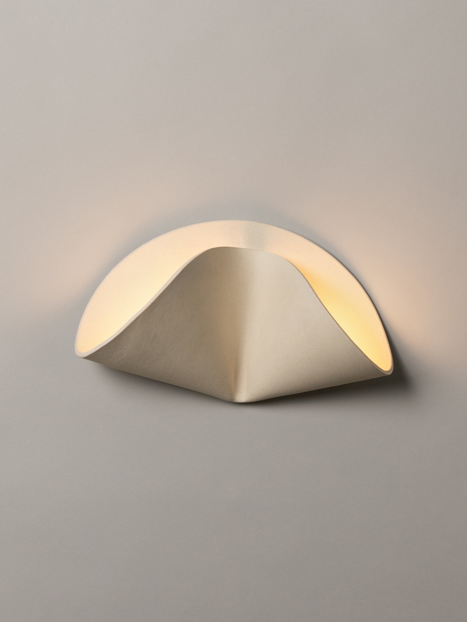 Scones Shadow Rise Shado Sconce, Bone – SIN | Home Goods