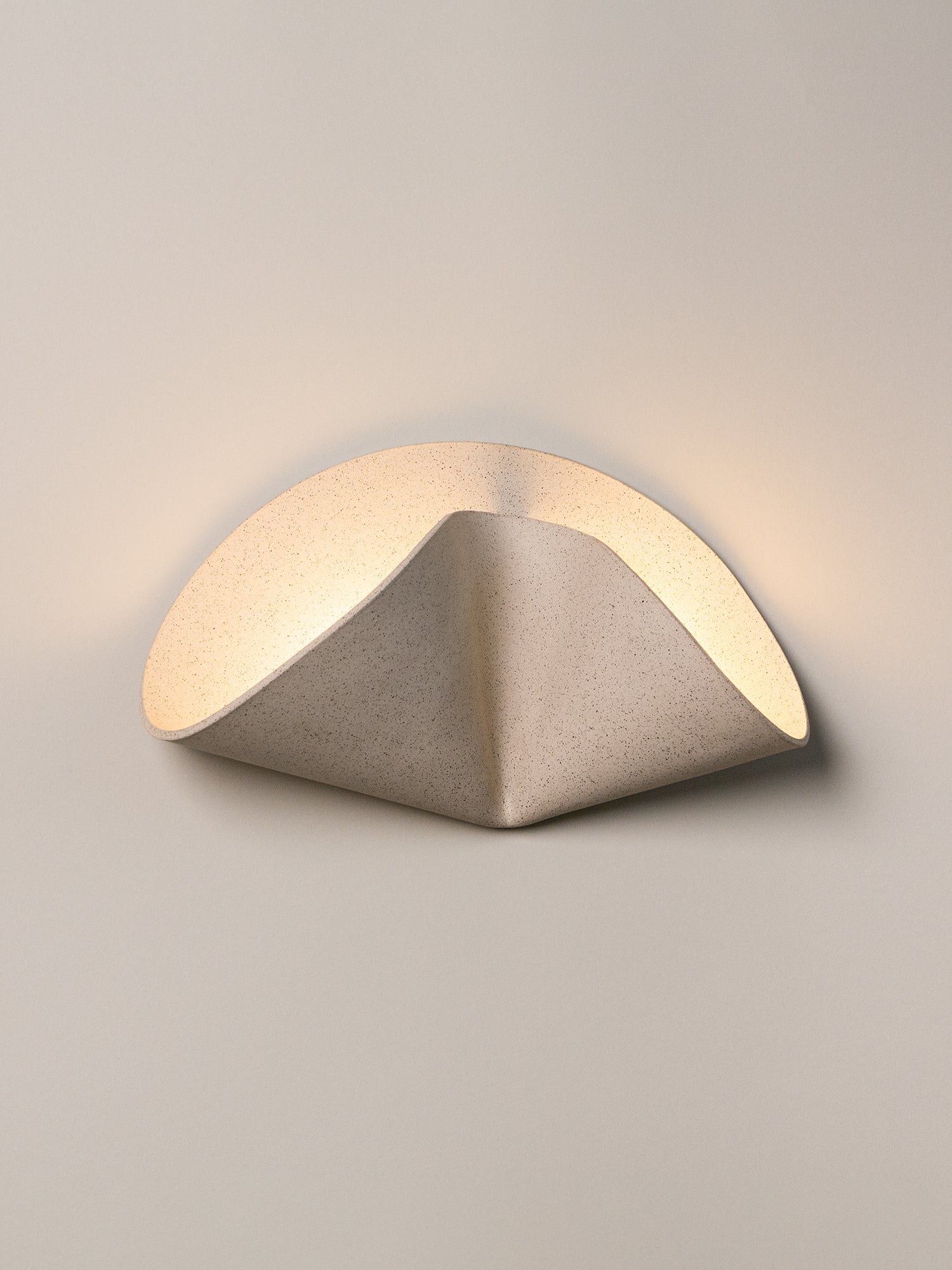 Shado Sconce, Sand