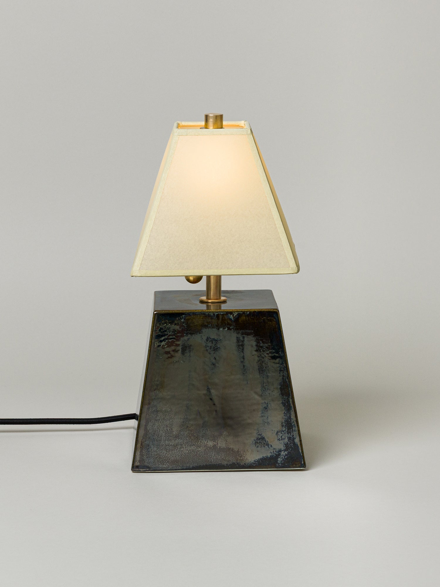 Osen Table Lamp Short, Obsidian / 2 Shade Options