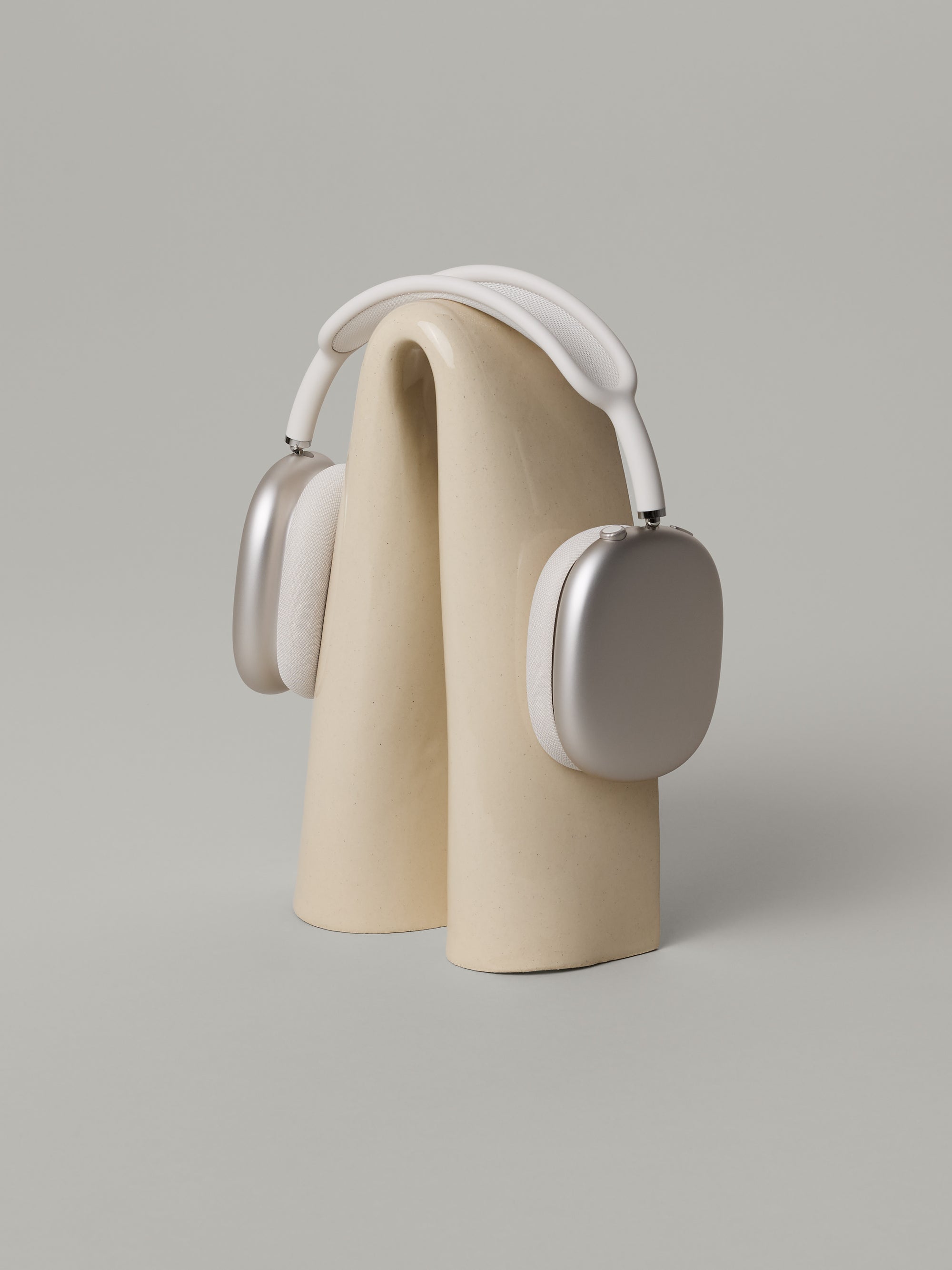 Coda Headphone Holder in Ivory