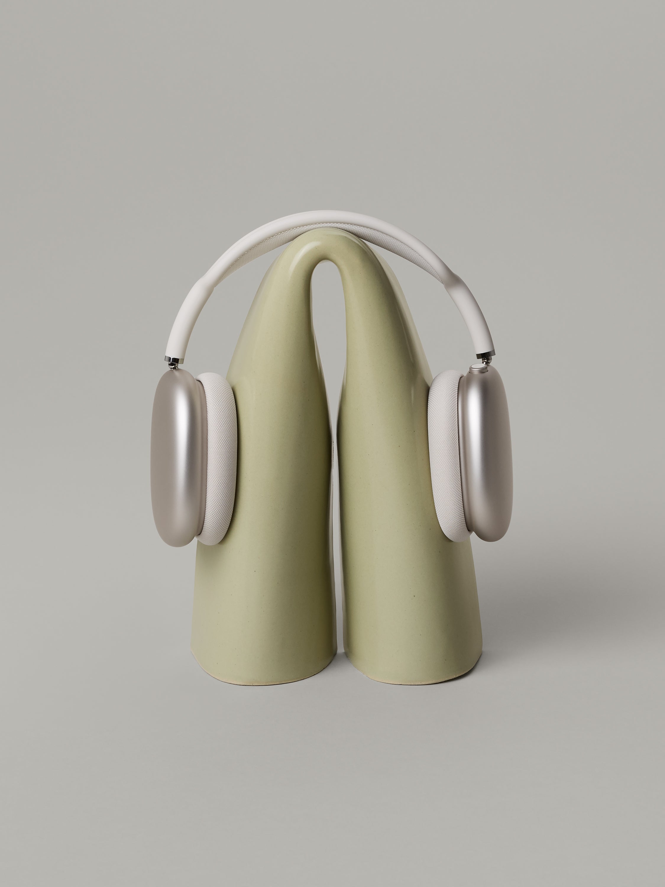 Coda Headphone Holder in Pale Fiberglass Green