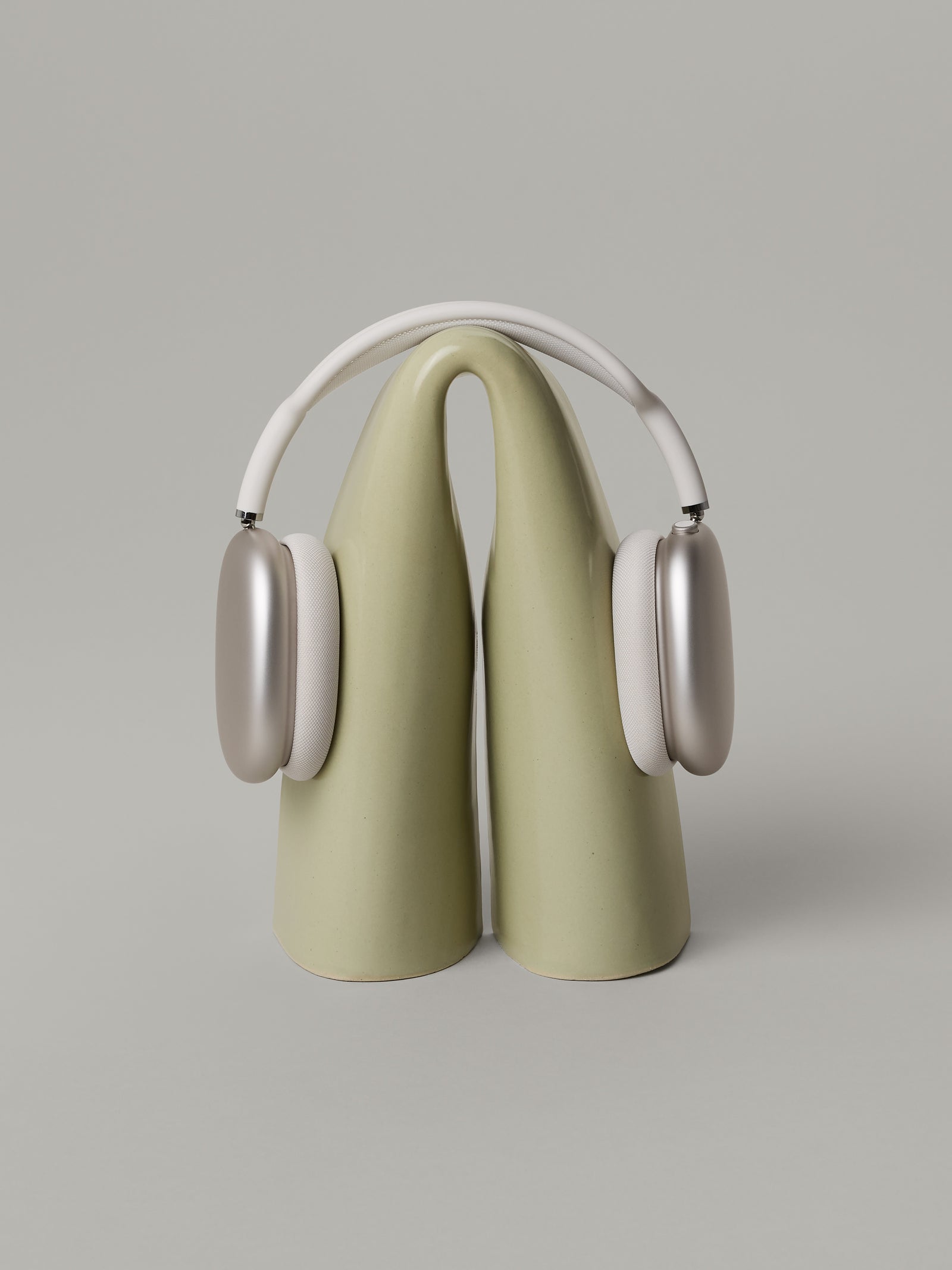 Coda Headphone Holder in Pale Fiberglass Green