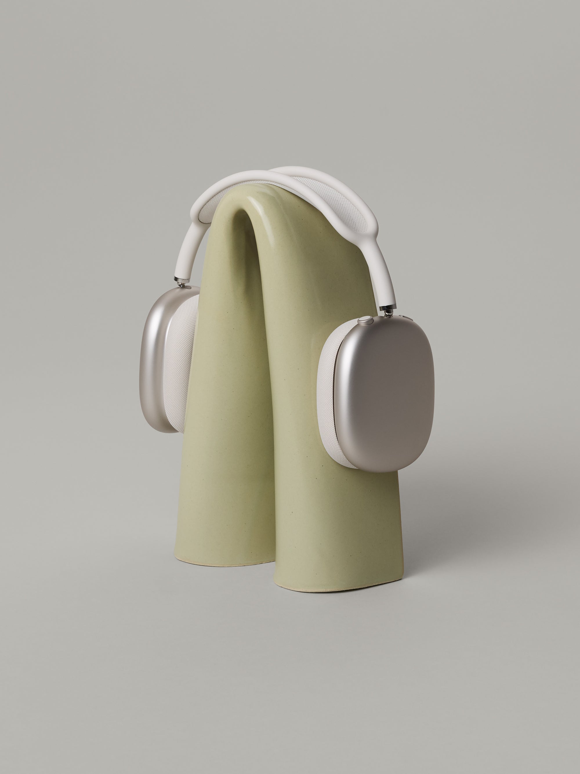 Coda Headphone Holder in Pale Fiberglass Green