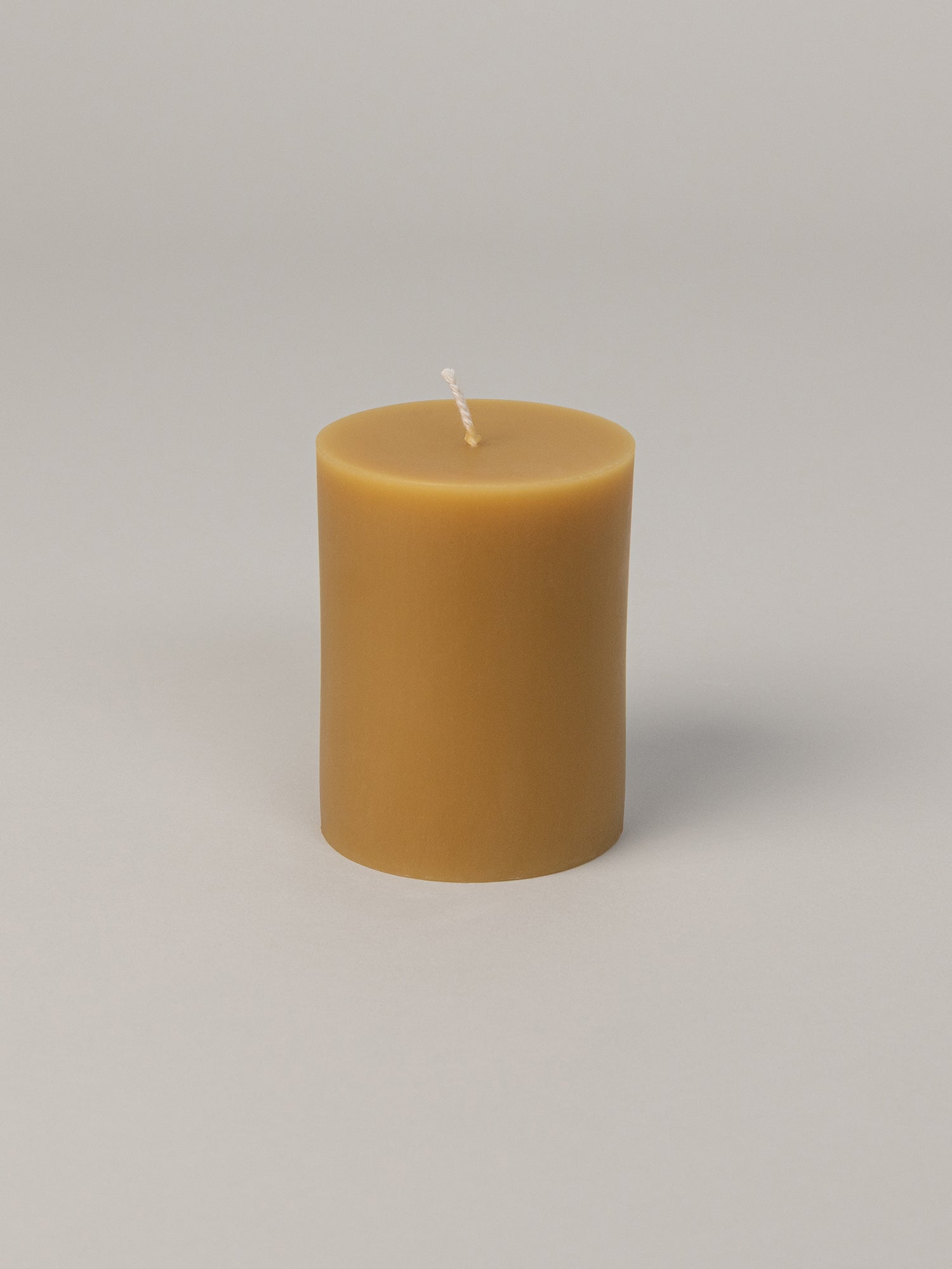 Pillar Candle, 2 colors 2 sizes
