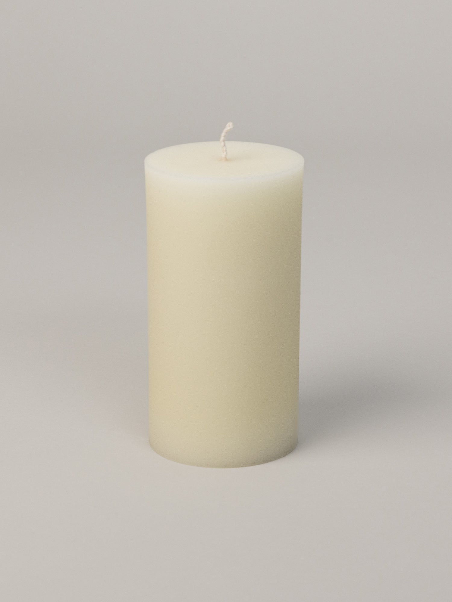Pillar Candle, 2 colors 2 sizes
