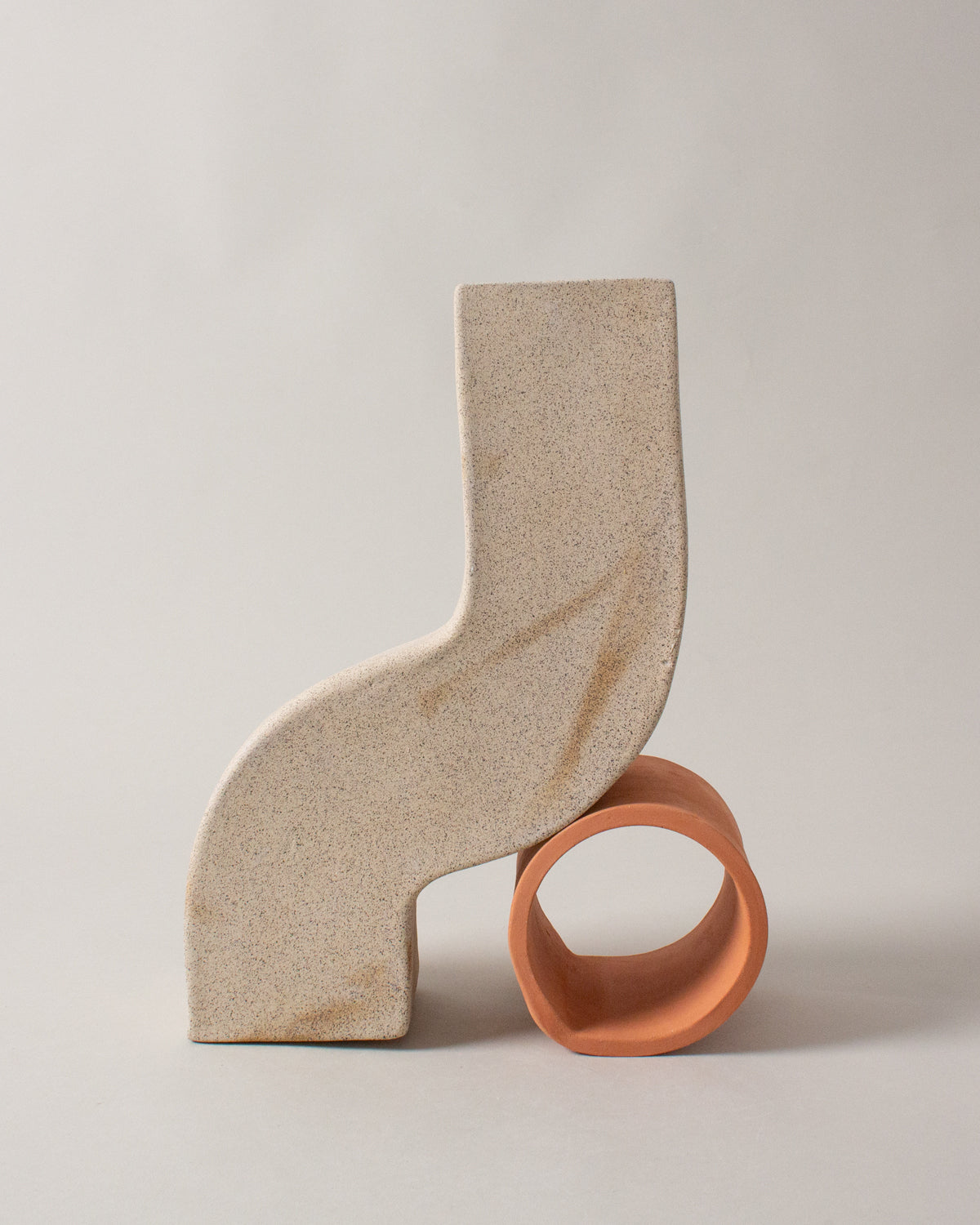 *OOPS* Doline Vase, Sand / Terracotta