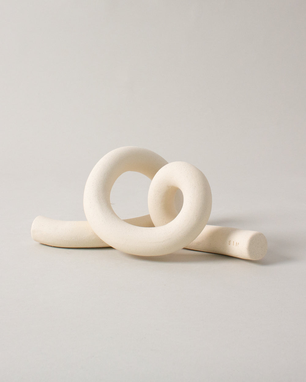 *OOPS* Ollis Art Object, Bone