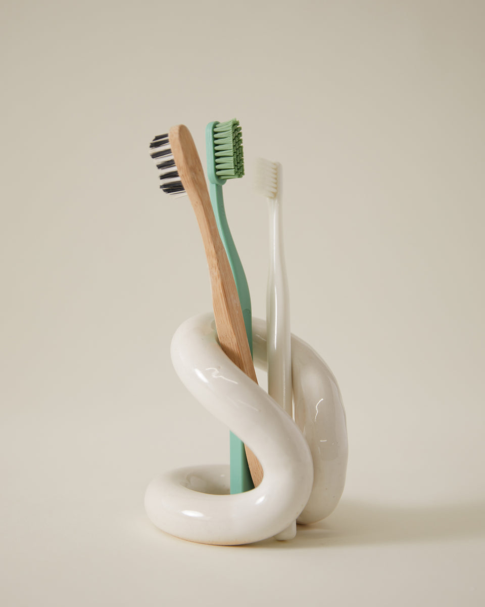 *OOPS* Ood Toothbrush Holder, Glossy White